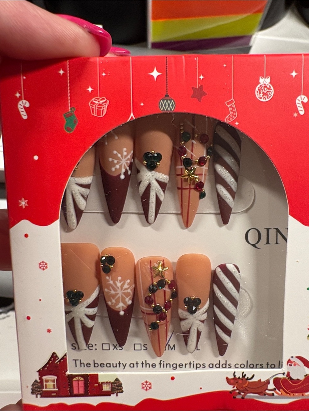 Qi Women Press-On Nails Assorted Red, Nude, White, Black - Picture 3 of 5